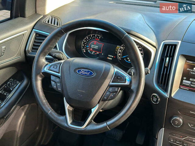 Чорний Форд Едж, об'ємом двигуна 2 л та пробігом 131 тис. км за 20480 $, фото 22 на Automoto.ua