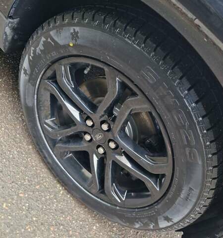 Черный Форд Эдж, объемом двигателя 2 л и пробегом 211 тыс. км за 14800 $, фото 5 на Automoto.ua