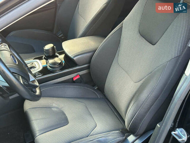 Чорний Форд Едж, об'ємом двигуна 2 л та пробігом 131 тис. км за 20480 $, фото 14 на Automoto.ua