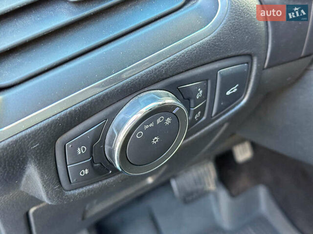 Чорний Форд Едж, об'ємом двигуна 2 л та пробігом 131 тис. км за 20480 $, фото 11 на Automoto.ua