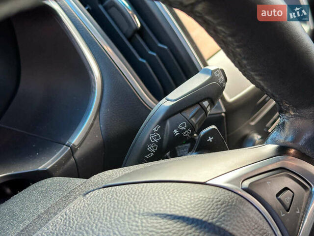 Чорний Форд Едж, об'ємом двигуна 2 л та пробігом 131 тис. км за 20480 $, фото 12 на Automoto.ua