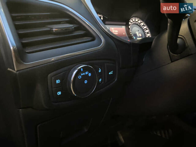 Черный Форд Эдж, объемом двигателя 2 л и пробегом 132 тыс. км за 18900 $, фото 21 на Automoto.ua