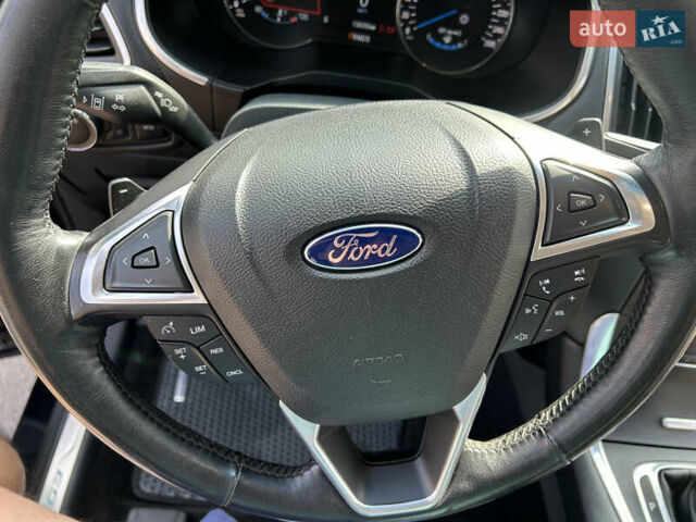 Черный Форд Эдж, объемом двигателя 2 л и пробегом 157 тыс. км за 19000 $, фото 10 на Automoto.ua