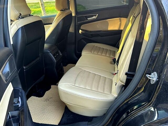 Черный Форд Эдж, объемом двигателя 3.5 л и пробегом 240 тыс. км за 13700 $, фото 5 на Automoto.ua