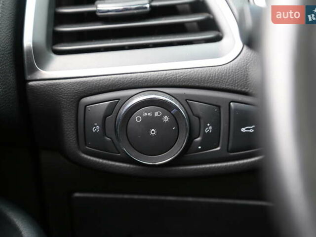 Форд Едж 2016 у Києві на Automoto.ua Чорний Форд Едж, об'ємом двигуна 2.69 л та пробігом 165 тис. км за 17900 $, фото 22 на Automoto.ua