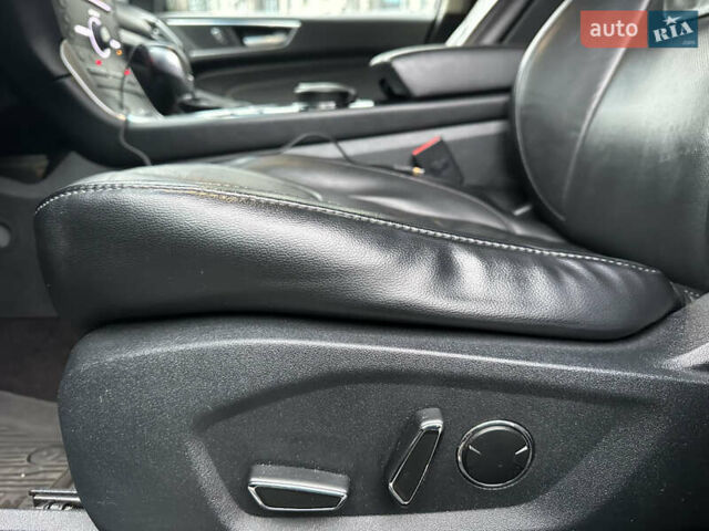 Черный Форд Эдж, объемом двигателя 2 л и пробегом 158 тыс. км за 20900 $, фото 17 на Automoto.ua