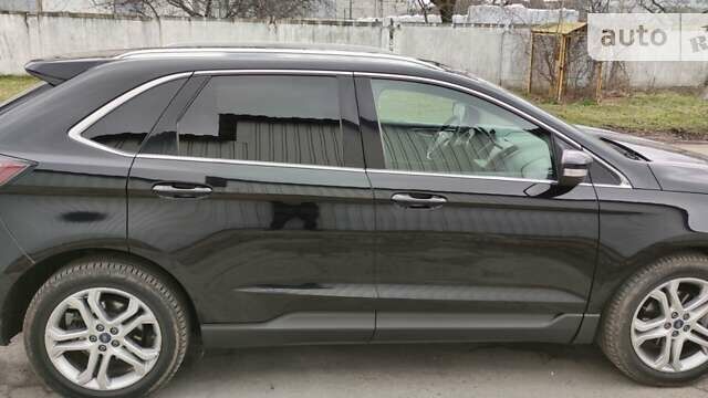 Черный Форд Эдж, объемом двигателя 2 л и пробегом 86 тыс. км за 20700 $, фото 2 на Automoto.ua
