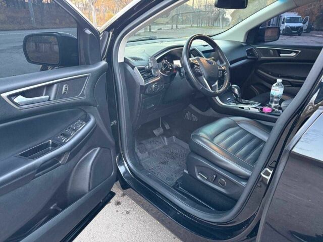 Форд Едж 2016 у Харкові на Automoto.ua Чорний Форд Едж, об'ємом двигуна 2 л та пробігом 113 тис. км за 17500 $, фото 8 на Automoto.ua