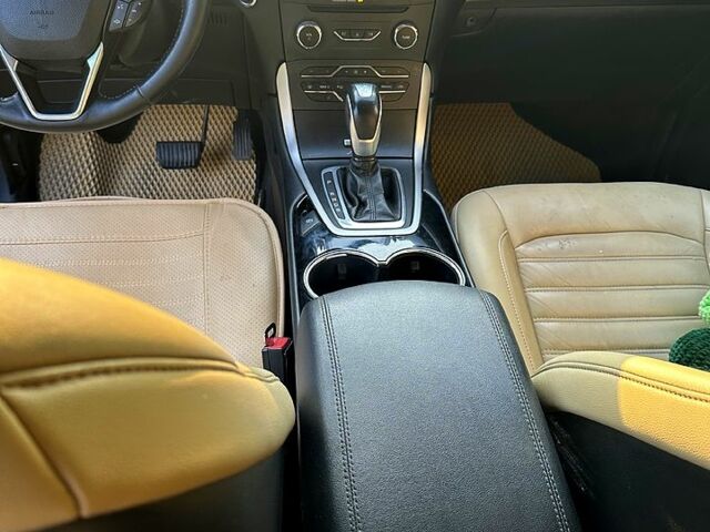 Черный Форд Эдж, объемом двигателя 3.5 л и пробегом 240 тыс. км за 13700 $, фото 4 на Automoto.ua