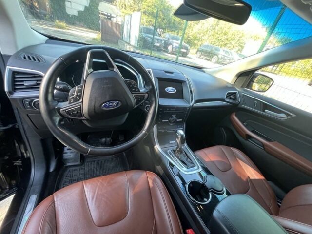 Чорний Форд Едж, об'ємом двигуна 2 л та пробігом 250 тис. км за 15900 $, фото 3 на Automoto.ua