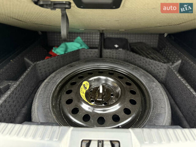 Чорний Форд Едж, об'ємом двигуна 2 л та пробігом 183 тис. км за 18500 $, фото 28 на Automoto.ua