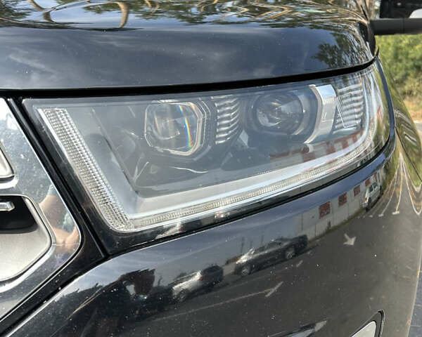 Черный Форд Эдж, объемом двигателя 2 л и пробегом 157 тыс. км за 19000 $, фото 8 на Automoto.ua