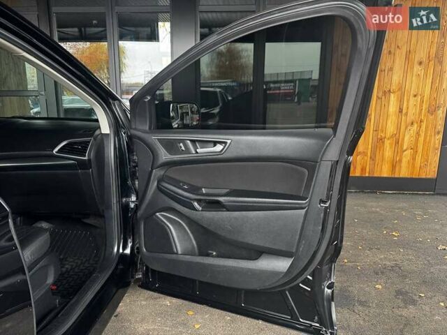 Чорний Форд Едж, об'ємом двигуна 2 л та пробігом 186 тис. км за 13200 $, фото 16 на Automoto.ua