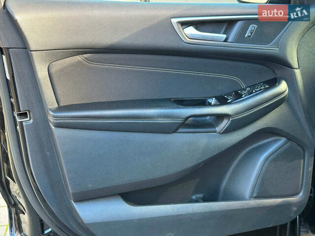 Чорний Форд Едж, об'ємом двигуна 2 л та пробігом 131 тис. км за 20480 $, фото 9 на Automoto.ua