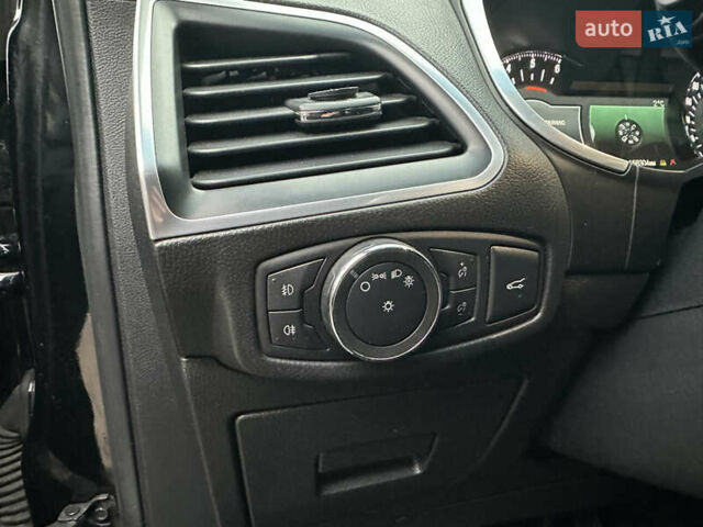 Черный Форд Эдж, объемом двигателя 2 л и пробегом 158 тыс. км за 20900 $, фото 22 на Automoto.ua