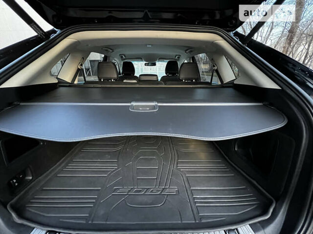 Черный Форд Эдж, объемом двигателя 2 л и пробегом 155 тыс. км за 20777 $, фото 27 на Automoto.ua
