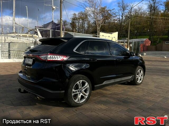 Чорний Форд Едж, об'ємом двигуна 2 л та пробігом 161 тис. км за 19900 $, фото 5 на Automoto.ua