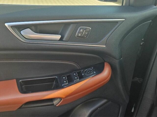 Черный Форд Эдж, объемом двигателя 2 л и пробегом 94 тыс. км за 9700 $, фото 6 на Automoto.ua