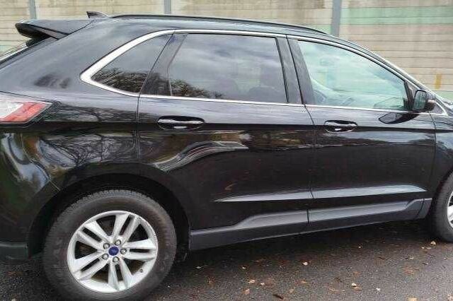 Черный Форд Эдж, объемом двигателя 2 л и пробегом 140 тыс. км за 12300 $, фото 3 на Automoto.ua