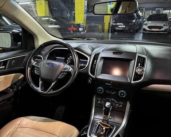 Черный Форд Эдж, объемом двигателя 3.5 л и пробегом 140 тыс. км за 17500 $, фото 1 на Automoto.ua
