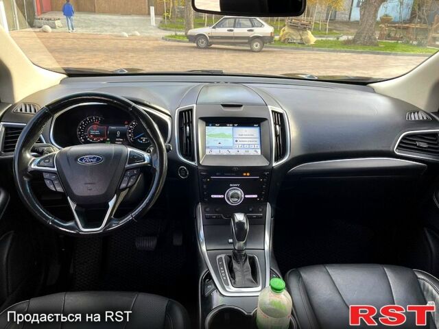 Чорний Форд Едж, об'ємом двигуна 2 л та пробігом 161 тис. км за 19900 $, фото 8 на Automoto.ua