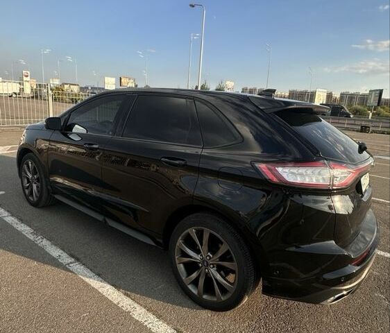 Черный Форд Эдж, объемом двигателя 2.7 л и пробегом 132 тыс. км за 22500 $, фото 1 на Automoto.ua
