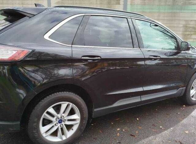 Черный Форд Эдж, объемом двигателя 2 л и пробегом 140 тыс. км за 12300 $, фото 10 на Automoto.ua