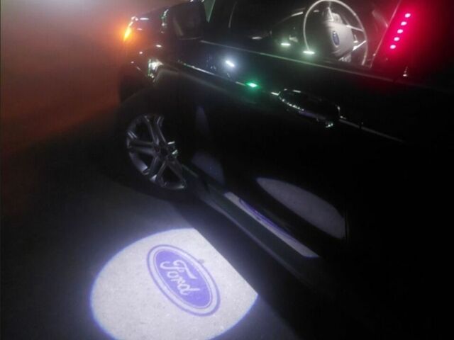 Чорний Форд Едж, об'ємом двигуна 2 л та пробігом 139 тис. км за 15900 $, фото 12 на Automoto.ua