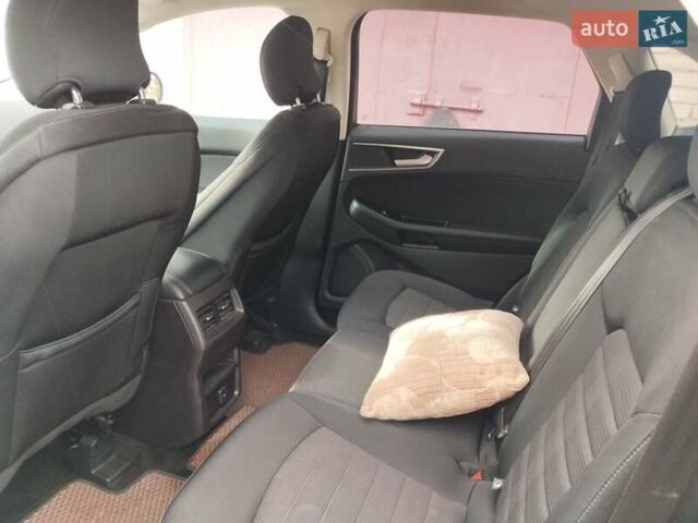 Чорний Форд Едж, об'ємом двигуна 2 л та пробігом 76 тис. км за 17600 $, фото 4 на Automoto.ua