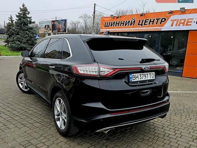 Черный Форд Эдж, объемом двигателя 2 л и пробегом 136 тыс. км за 19700 $, фото 5 на Automoto.ua