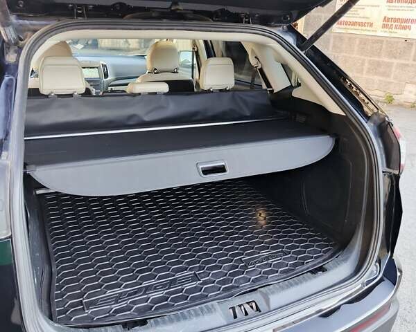 Черный Форд Эдж, объемом двигателя 2 л и пробегом 284 тыс. км за 16000 $, фото 6 на Automoto.ua