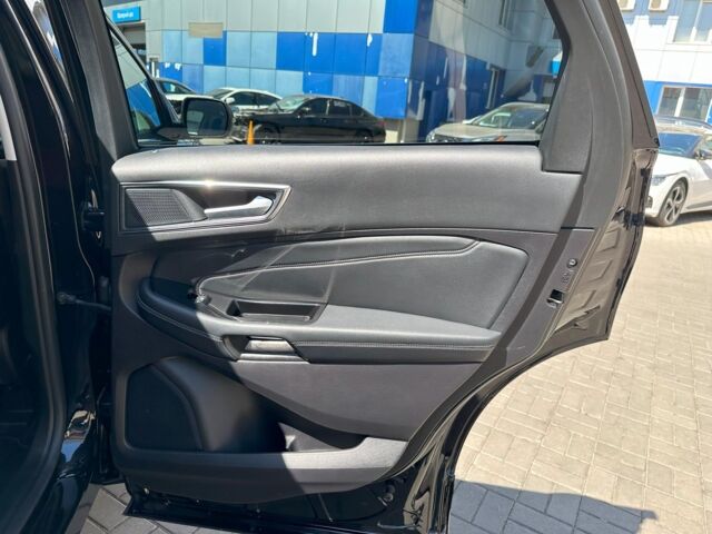 Чорний Форд Едж, об'ємом двигуна 2 л та пробігом 60 тис. км за 21490 $, фото 23 на Automoto.ua