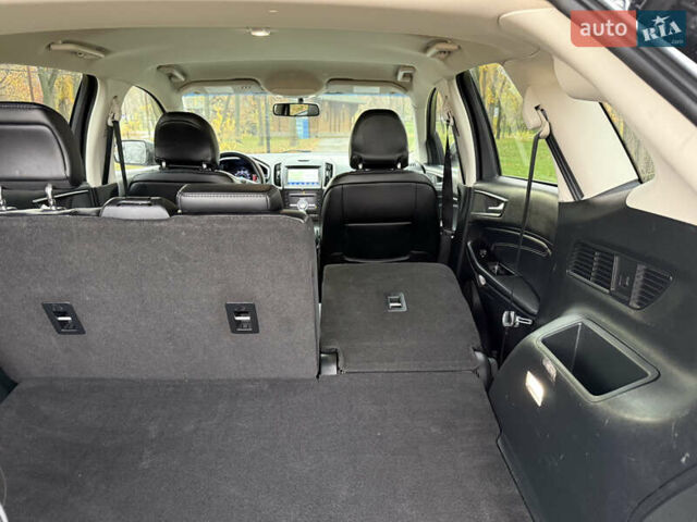 Черный Форд Эдж, объемом двигателя 2 л и пробегом 168 тыс. км за 14700 $, фото 51 на Automoto.ua