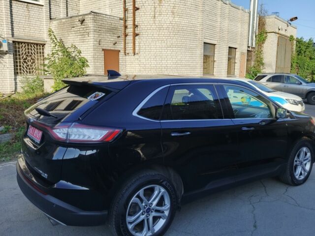 Черный Форд Эдж, объемом двигателя 2 л и пробегом 284 тыс. км за 14100 $, фото 1 на Automoto.ua