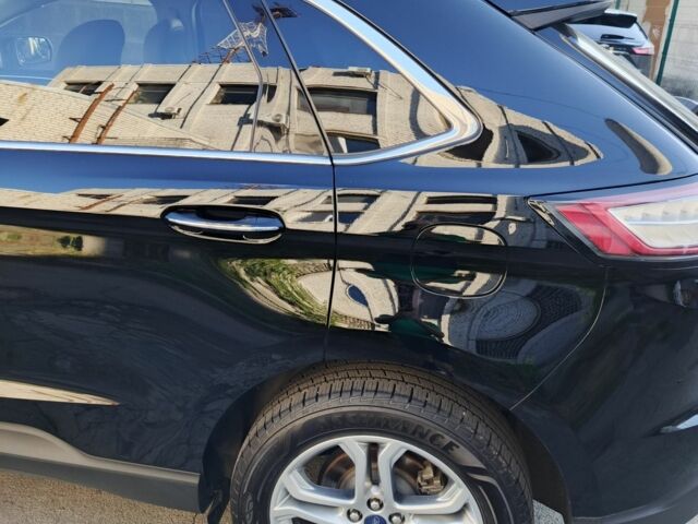 Черный Форд Эдж, объемом двигателя 2 л и пробегом 284 тыс. км за 14100 $, фото 3 на Automoto.ua