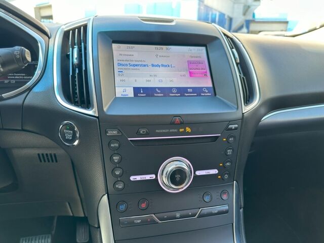 Чорний Форд Едж, об'ємом двигуна 2 л та пробігом 60 тис. км за 21490 $, фото 27 на Automoto.ua