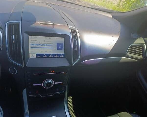 Чорний Форд Едж, об'ємом двигуна 2.69 л та пробігом 77 тис. км за 22750 $, фото 3 на Automoto.ua