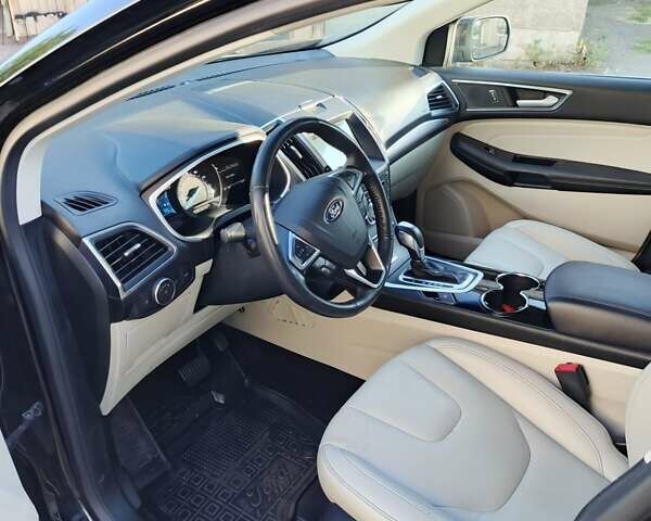 Черный Форд Эдж, объемом двигателя 2 л и пробегом 284 тыс. км за 16000 $, фото 9 на Automoto.ua