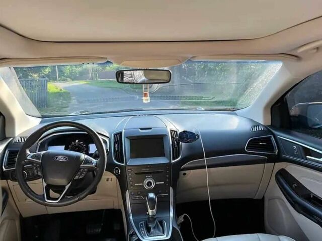 Черный Форд Эдж, объемом двигателя 2 л и пробегом 70 тыс. км за 13100 $, фото 5 на Automoto.ua