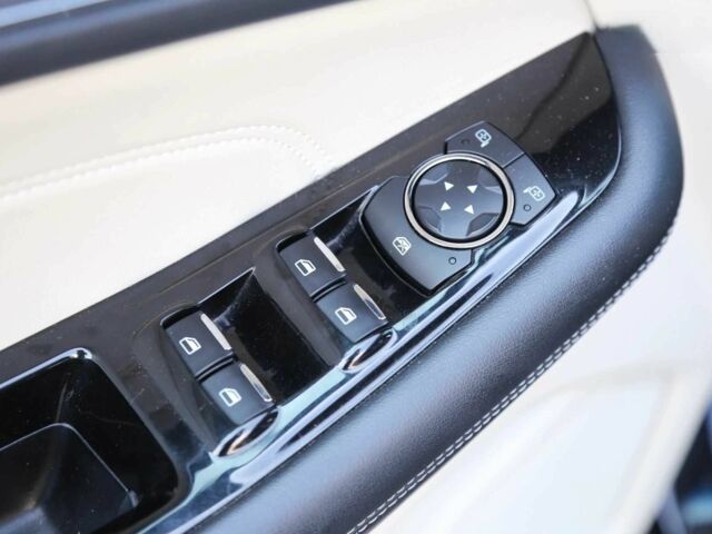 Черный Форд Эдж, объемом двигателя 2 л и пробегом 88 тыс. км за 19700 $, фото 13 на Automoto.ua