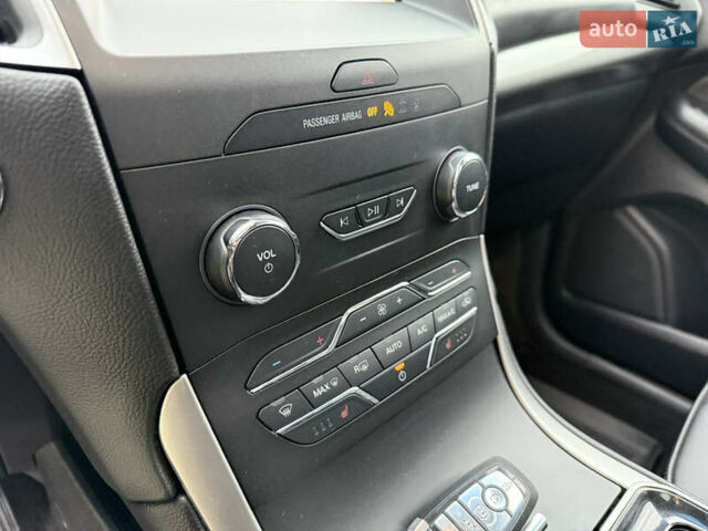 Чорний Форд Едж, об'ємом двигуна 2 л та пробігом 193 тис. км за 17000 $, фото 24 на Automoto.ua