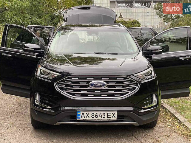 Чорний Форд Едж, об'ємом двигуна 2 л та пробігом 91 тис. км за 16899 $, фото 3 на Automoto.ua