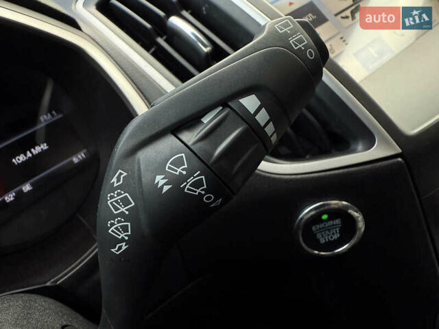 Черный Форд Эдж, объемом двигателя 2 л и пробегом 150 тыс. км за 15950 $, фото 52 на Automoto.ua