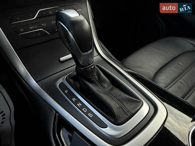 Черный Форд Эдж, объемом двигателя 2 л и пробегом 150 тыс. км за 15950 $, фото 54 на Automoto.ua