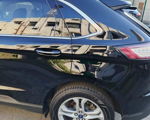 Черный Форд Эдж, объемом двигателя 2 л и пробегом 284 тыс. км за 16000 $, фото 5 на Automoto.ua