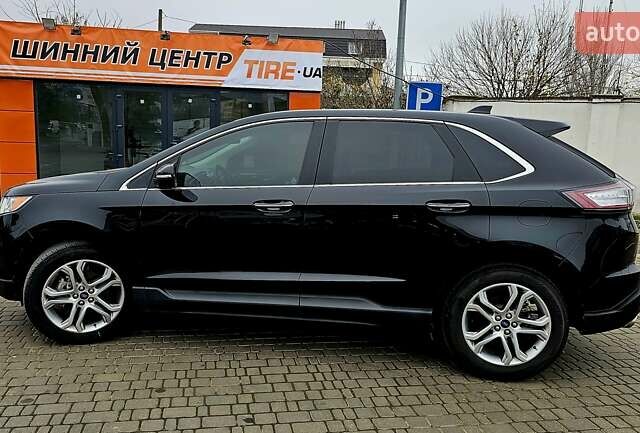 Черный Форд Эдж, объемом двигателя 2 л и пробегом 136 тыс. км за 19700 $, фото 6 на Automoto.ua