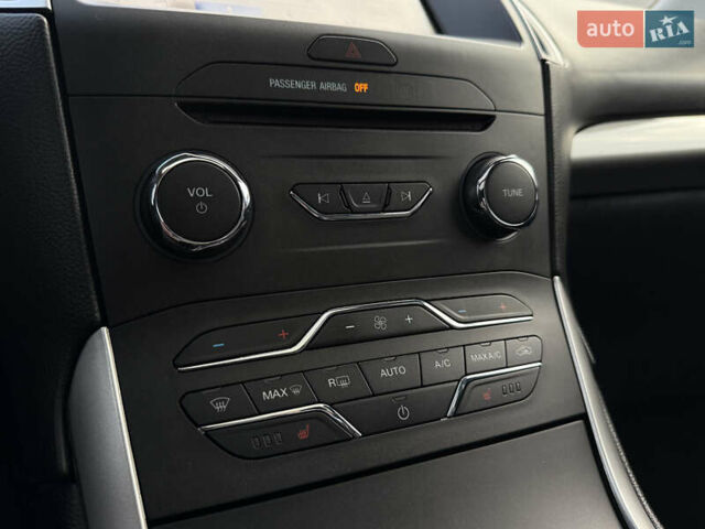 Черный Форд Эдж, объемом двигателя 2 л и пробегом 150 тыс. км за 15950 $, фото 55 на Automoto.ua