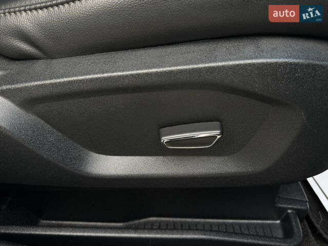 Черный Форд Эдж, объемом двигателя 2 л и пробегом 150 тыс. км за 15950 $, фото 43 на Automoto.ua