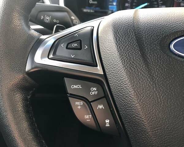 Черный Форд Эдж, объемом двигателя 2 л и пробегом 80 тыс. км за 18500 $, фото 6 на Automoto.ua