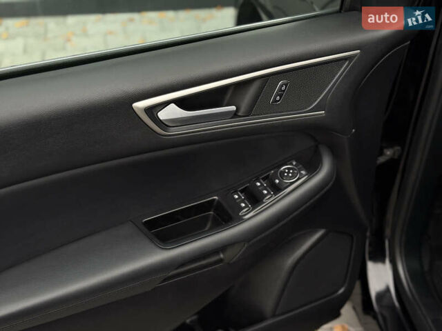 Черный Форд Эдж, объемом двигателя 2 л и пробегом 276 тыс. км за 14000 $, фото 20 на Automoto.ua